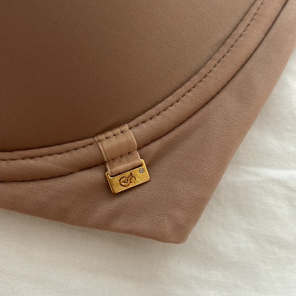 Victoria’s Secret Very Sexy multi way bra - Picture 2 of 5